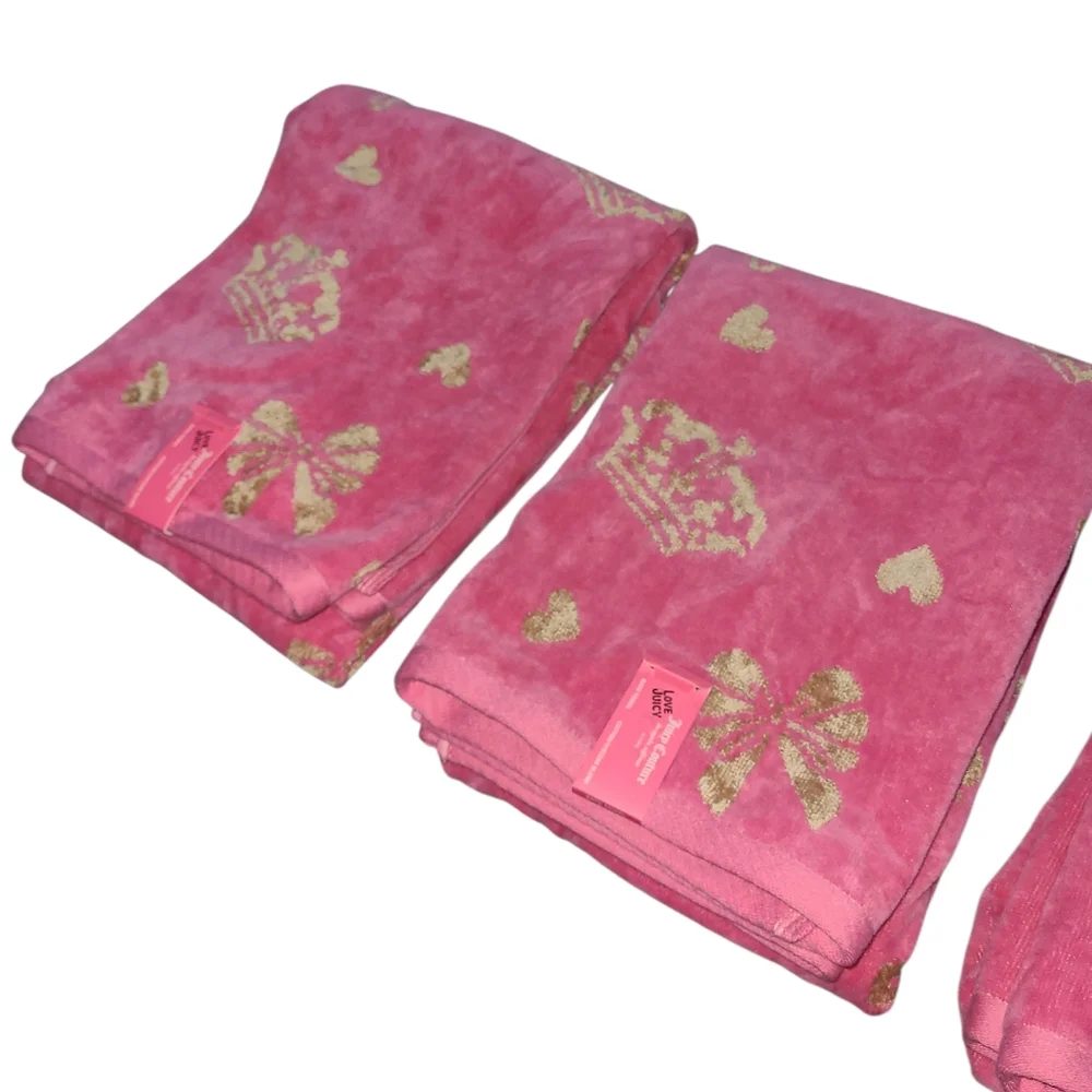 Juicy Couture Pink Crown Towels Set